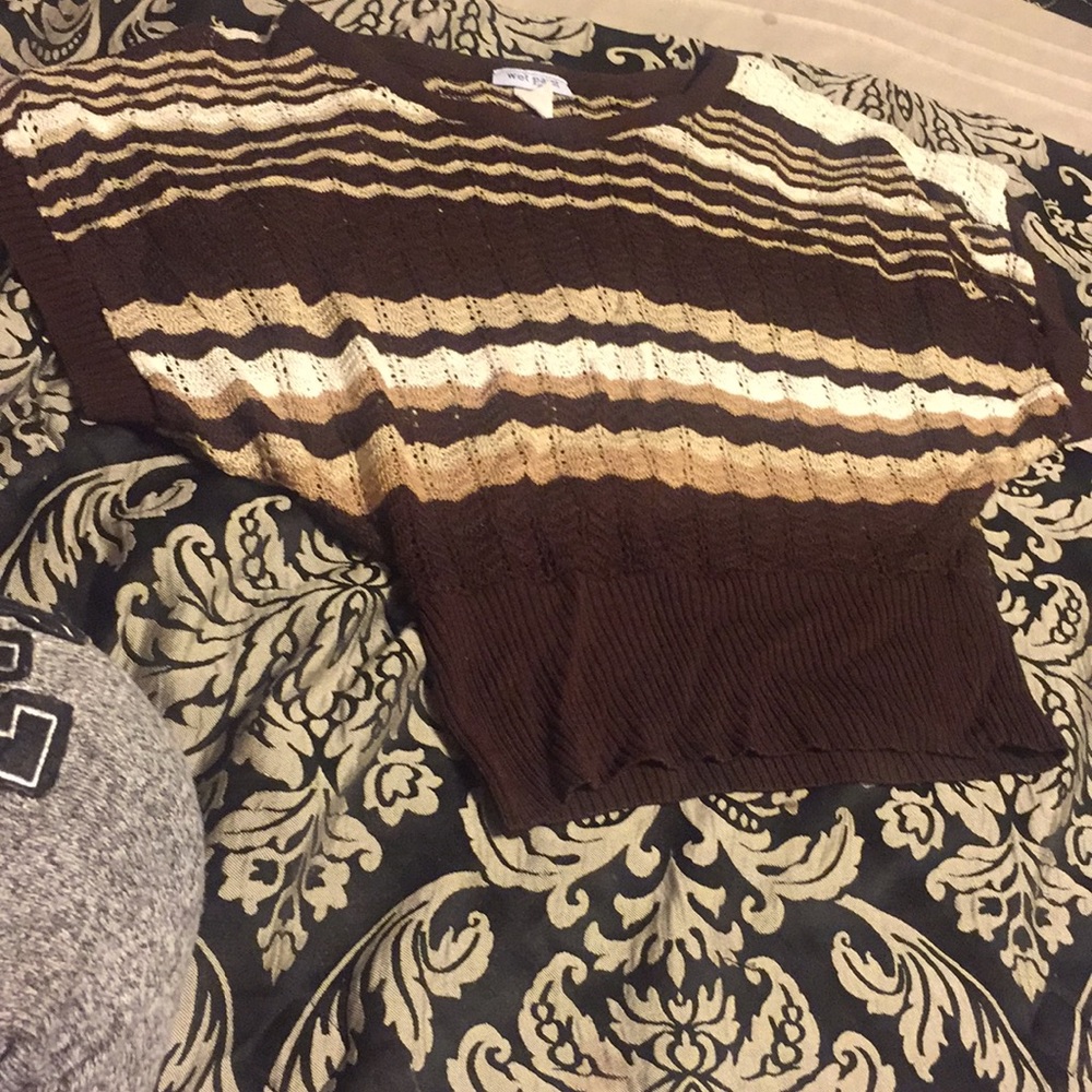 Shirt - Picture 2 of 2